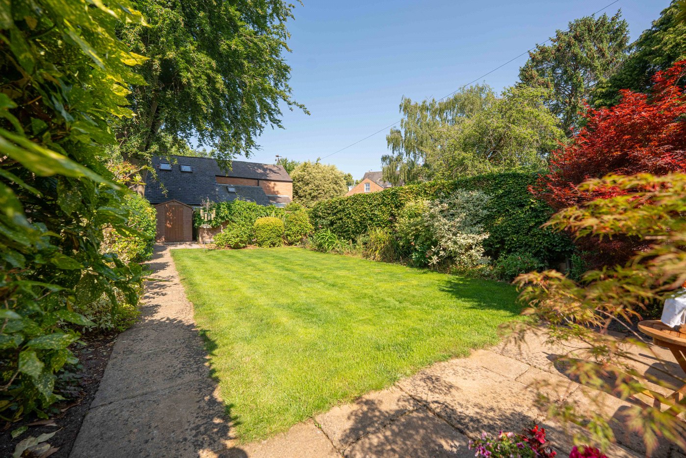 Lawn Angle